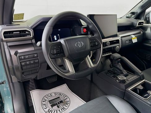 New 2026 Toyota 4Runner TRD Off-Road Premium AWD/4WD image 9