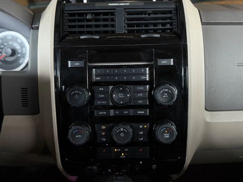 Used 2009 Ford Escape Limited FWD image 28
