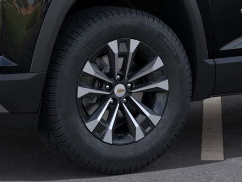 New 2026 Chevrolet Equinox LT w/ Convenience Package II FWD image 9