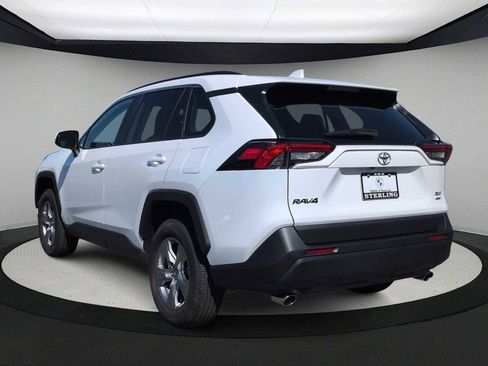 Used 2025 Toyota RAV4 XLE AWD/4WD image 6