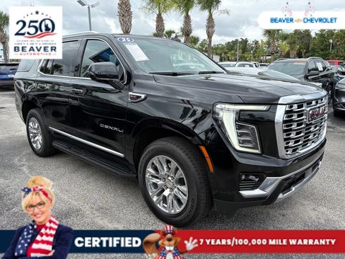 Used 2025 GMC Yukon Denali AWD/4WD image 9