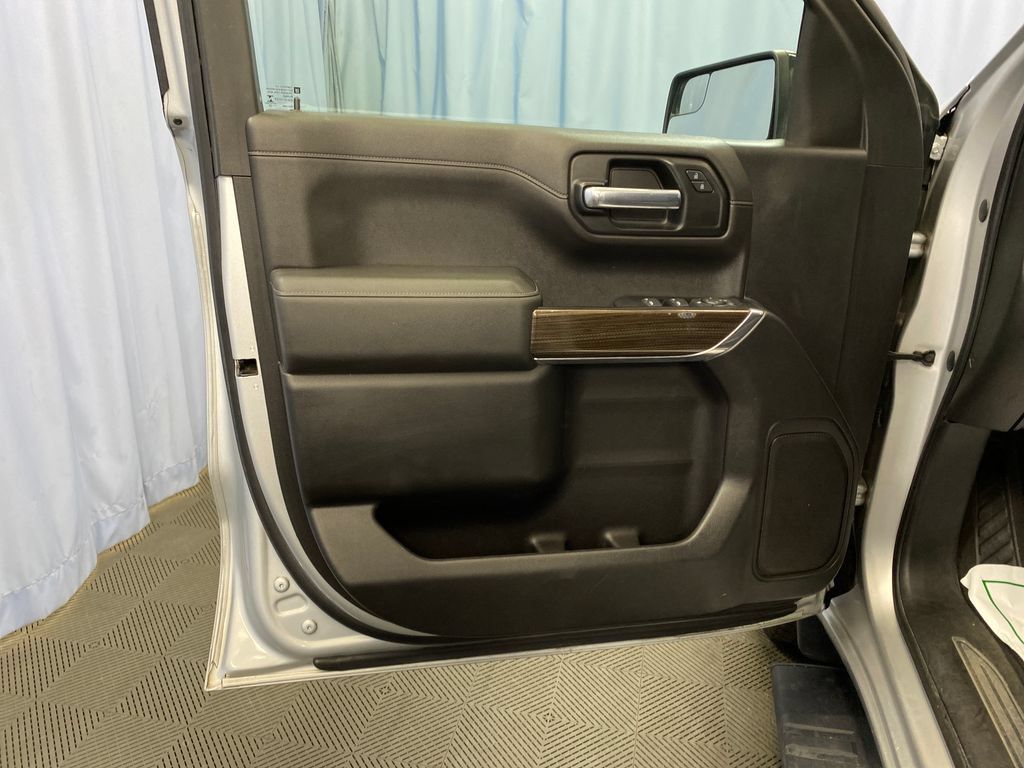Used 2019 Chevrolet Silverado 1500 RST w/ All-Star Edition AWD/4WD image 13