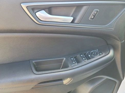 Certified 2024 Ford Edge SE w/ Black Appearance Package image 20