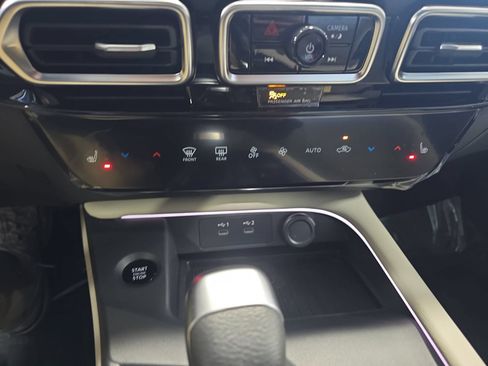 New 2026 Nissan Sentra SL w/ Floor Mat Package FWD image 20