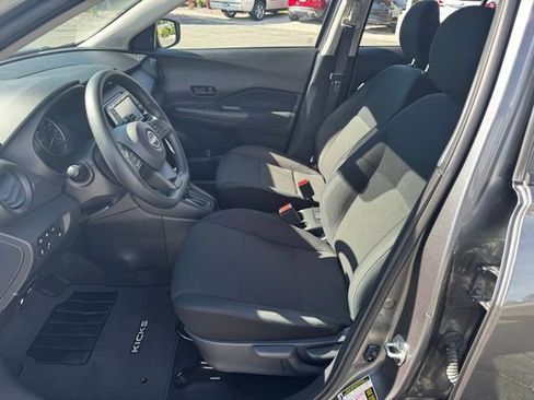 Used 2024 Nissan Kicks S FWD image 13