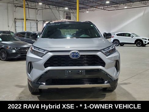 Used 2022 Toyota RAV4 XSE AWD/4WD image 2