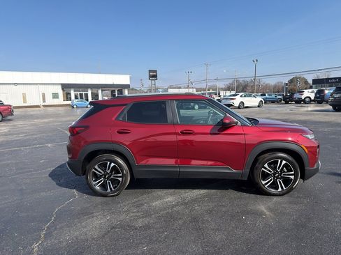Used 2023 Chevrolet TrailBlazer LT image 4