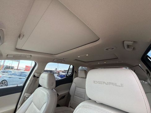 Used 2021 GMC Acadia Denali w/ Denali Technology Package image 22