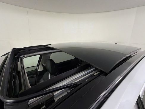 Used 2022 Hyundai Tucson Limited w/ Cargo Package image 16