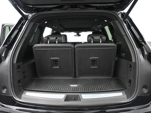 Certified 2025 Cadillac XT6 Sport w/ Platinum Package AWD/4WD image 15