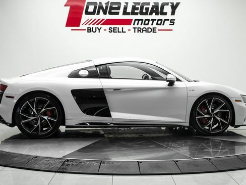 Used 2021 Audi R8 V10 RWD image 7