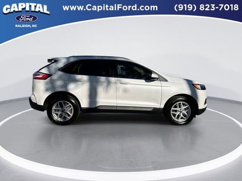 Certified 2023 Ford Edge SEL w/ Convenience Package image 9