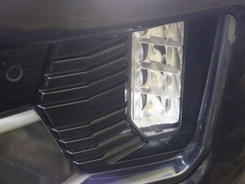 Used 2023 GMC Yukon Denali Ultimate AWD/4WD image 15