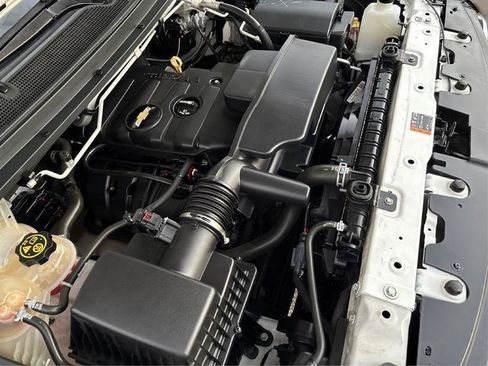 Used 2018 Chevrolet Colorado W/T w/ WT Convenience Package image 24