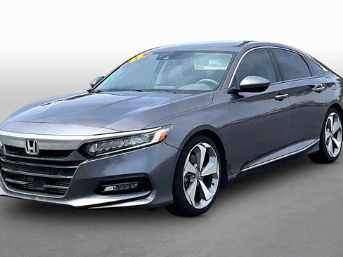 Used 2018 Honda Accord Touring image 1