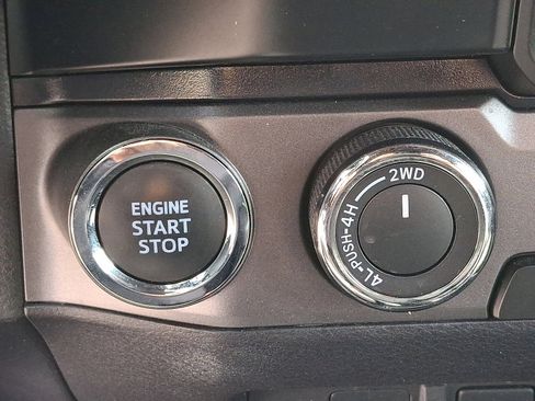 Used 2023 Toyota Tacoma TRD Off-Road image 23