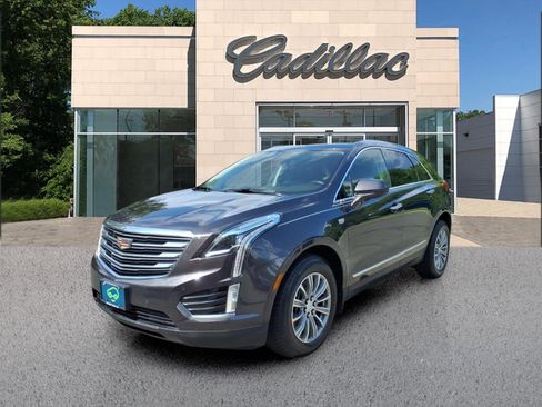 Certified 2017 Cadillac XT5 Luxury w/ Driver Awareness Package AWD/4WD image 3