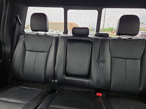 Used 2018 Ford F150 Lariat w/ Equipment Group 502A Luxury AWD/4WD image 12