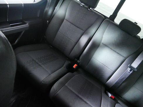 Used 2018 Ford F150 XLT w/ Equipment Group 302A Luxury AWD/4WD image 12