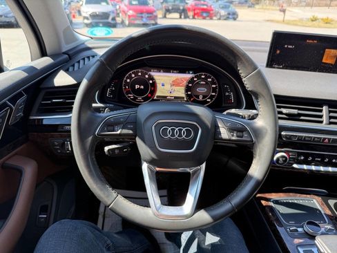 Used 2018 Audi Q7 3.0T Prestige image 30