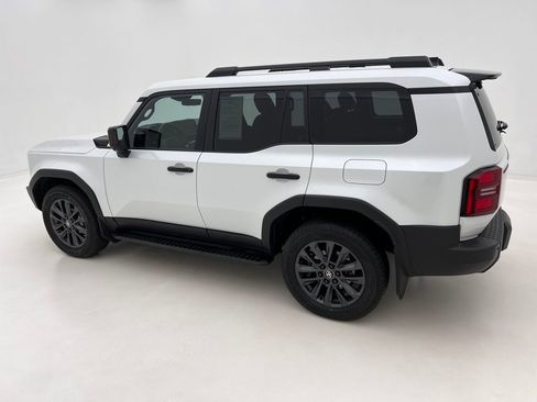 Used 2024 Toyota Land Cruiser w/ Premium Package image 10