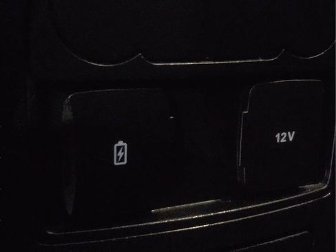 Used 2024 Ford Explorer XLT w/ Equipment Group 202A image 15