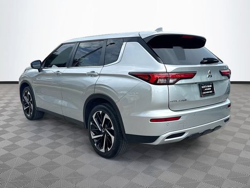 Used 2024 Mitsubishi Outlander SE FWD image 5