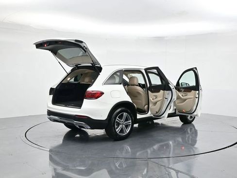 Used 2021 Mercedes-Benz GLC 300 GLC 300 image 50