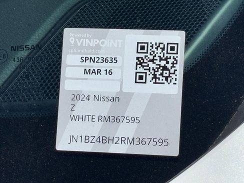 Certified 2024 Nissan Z Performance w/ Floor Mat Package image 32