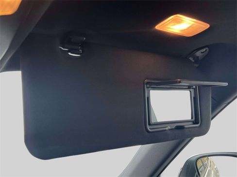 Used 2024 Toyota Highlander XSE image 33