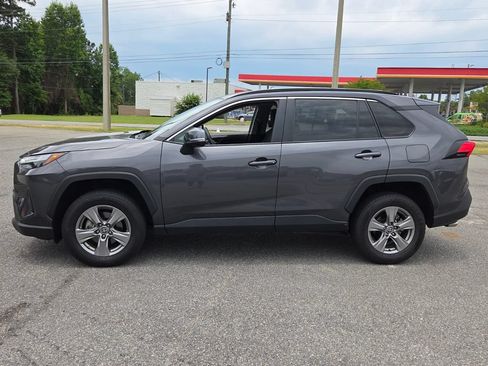 Used 2024 Toyota RAV4 XLE FWD image 2