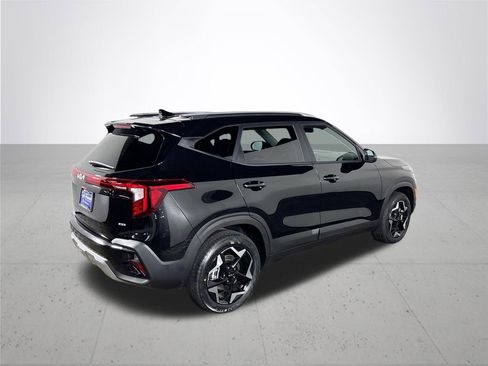 New 2026 Kia Seltos S image 6