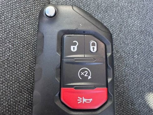 Used 2024 Jeep Wrangler Unlimited AWD/4WD image 55