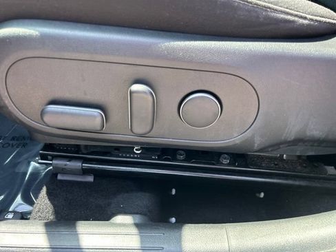 Used 2025 Hyundai Kona SEL FWD image 16