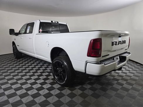 New 2026 RAM 2500 Laramie AWD/4WD image 6