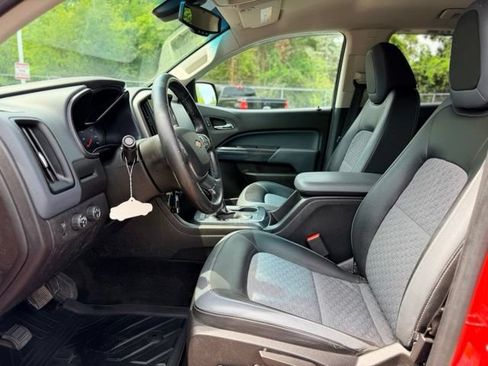 Used 2015 Chevrolet Colorado Z71 AWD/4WD image 6