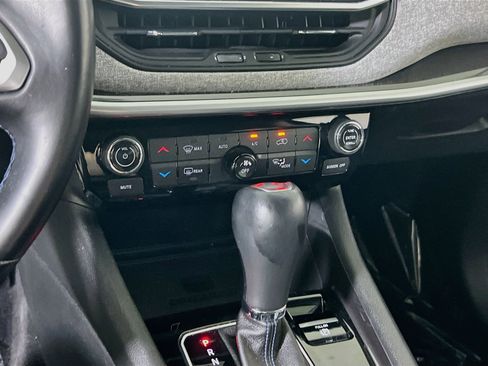 Used 2022 Jeep Compass Latitude w/ Convenience Group AWD/4WD image 15