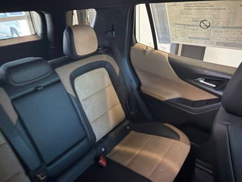 New 2026 Chevrolet Equinox ACTIV AWD/4WD image 28