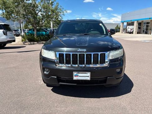 Used 2012 Jeep Grand Cherokee Laredo w/ Laredo E Group AWD/4WD image 2