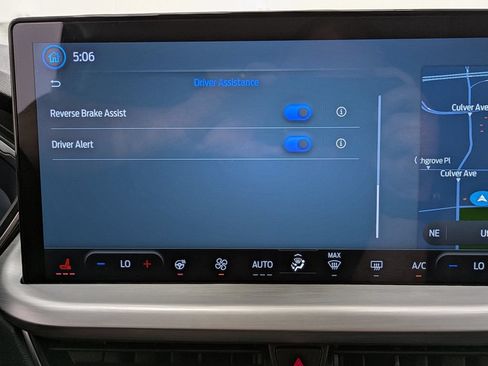 Used 2024 Ford Escape Platinum AWD/4WD image 10