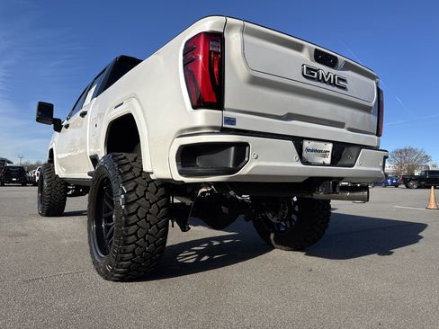 Used 2025 GMC Sierra 2500 Denali w/ Denali Reserve Package image 8