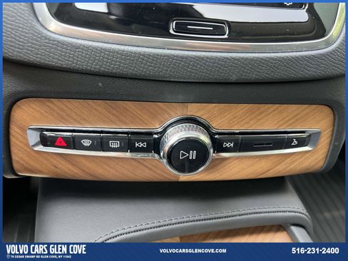Certified 2025 Volvo XC90 B5 Plus w/ Protection Package Premier image 31