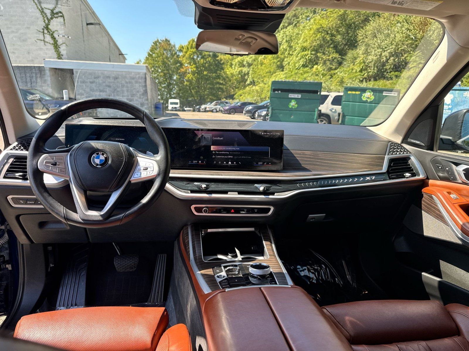 Used 2025 BMW X7 xDrive40i w/ Executive Package AWD/4WD image 12