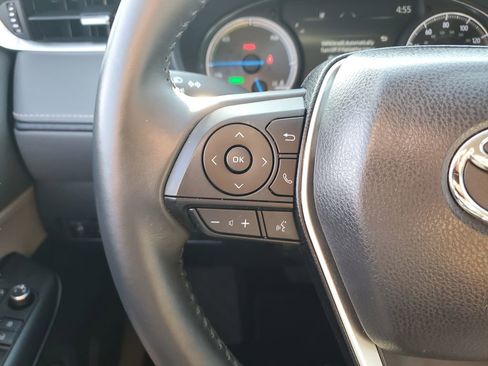 Certified 2023 Toyota Venza LE AWD/4WD image 25