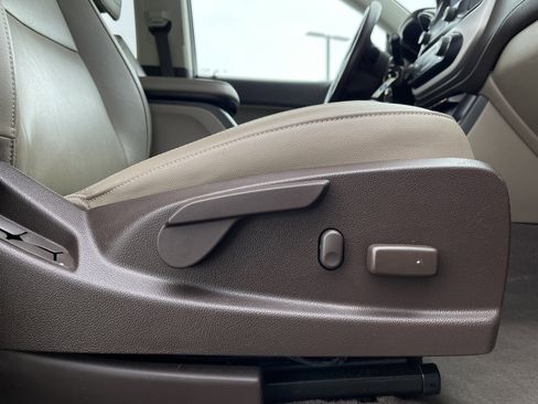 Used 2020 GMC Canyon SLT w/ Driver Alert Package image 35