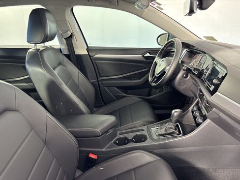 Used 2021 Volkswagen Jetta SE w/ SE Cold Weather Package FWD image 23