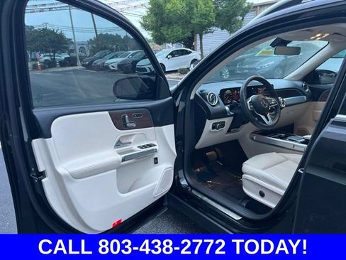 Used 2023 Mercedes-Benz GLB 250 image 4