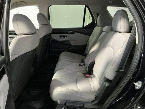 Used 2023 Honda Pilot LX image 23