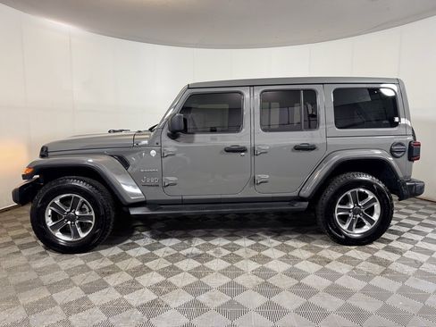 Used 2021 Jeep Wrangler Unlimited Sahara image 3