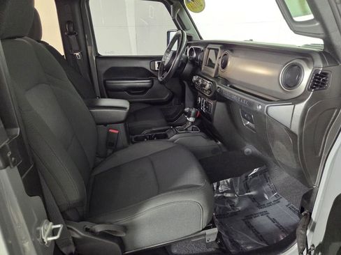 Certified 2021 Jeep Wrangler Willys image 24